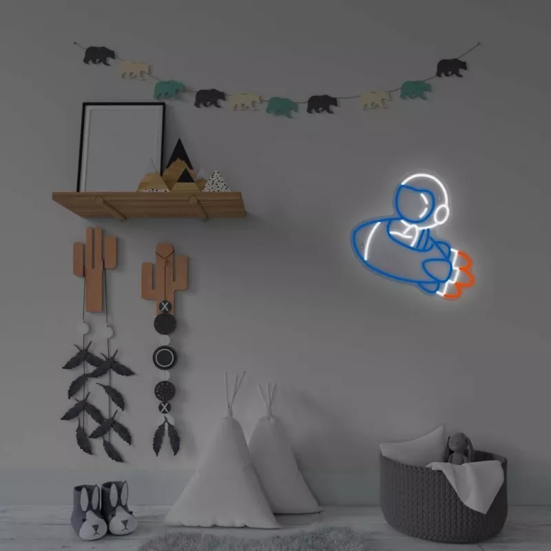 Dekoratívne neonové svietidlo MANTA SNL90MT Style Neon Lights — motív astronaut na rakete