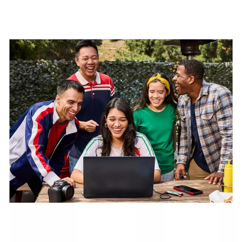 SanDisk - FIFA World Cup 2026 Edition - SSD - 1 TB - externý (prenosný) - USB 3.2 Gen 2 (USB-C konektor) (SDSSDE30F-1T00-G25)