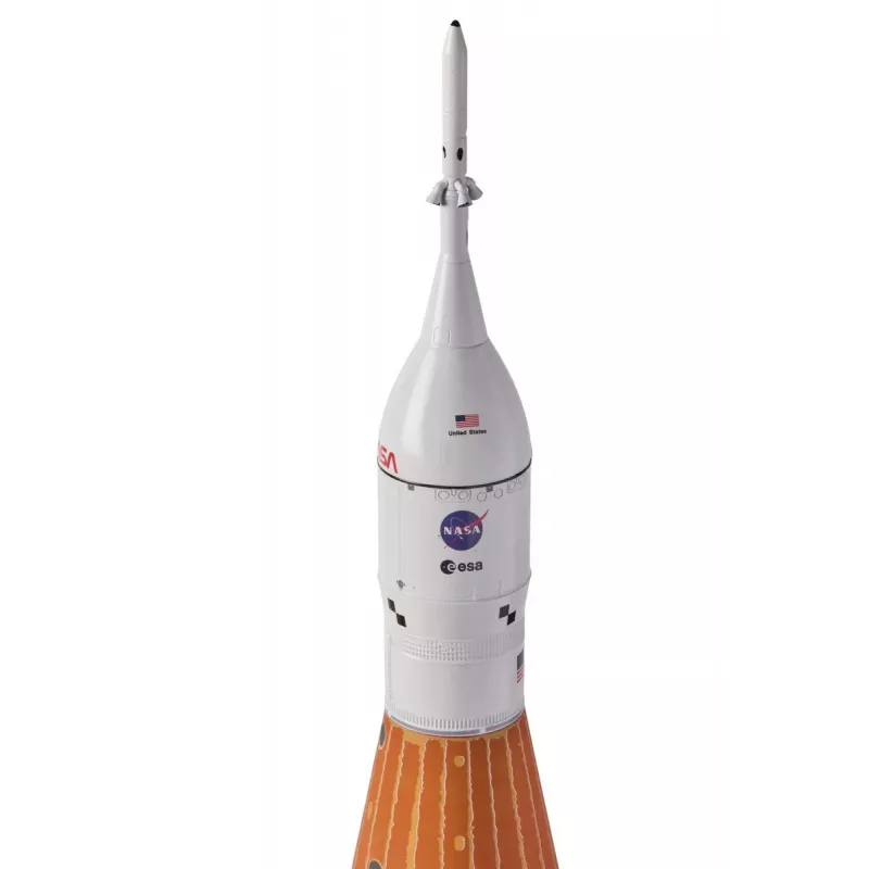 Plastový model Artemis Space Launch System