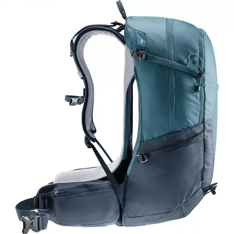 Turistický batoh DEUTER Futura 27 — objem 27 l, model 340032113740