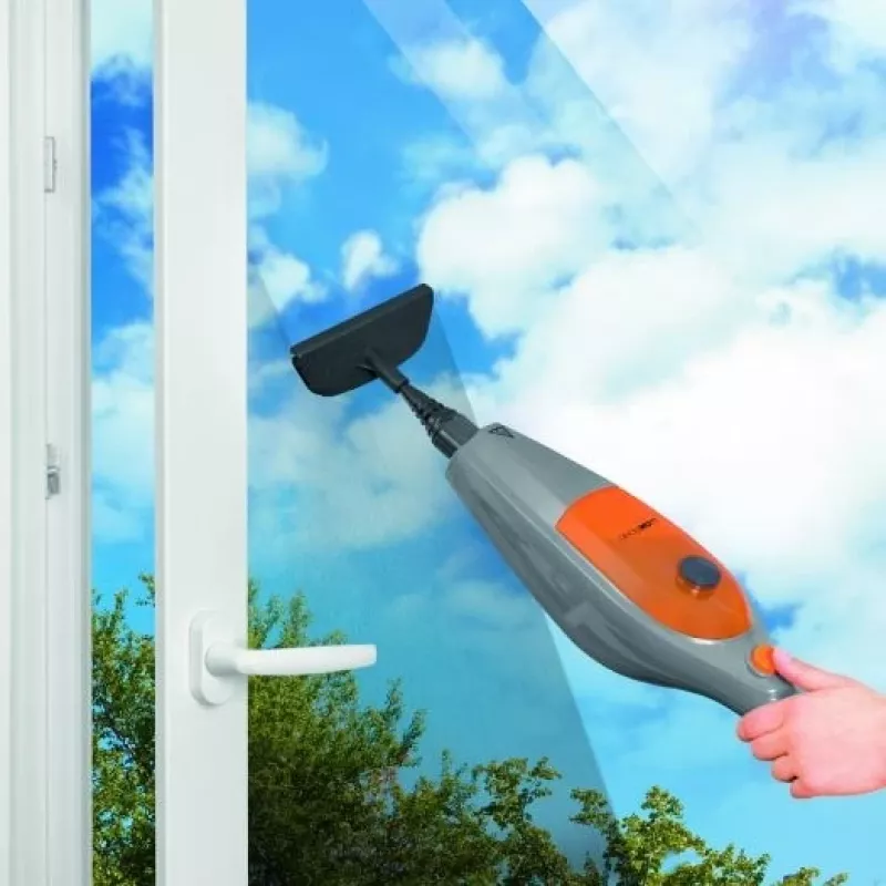Prenosný parný čistič CLATRONIC DR 3539 — 1500 W, 300 ml nádrž, 5,0 m kábel, 30 min. prevádzky
