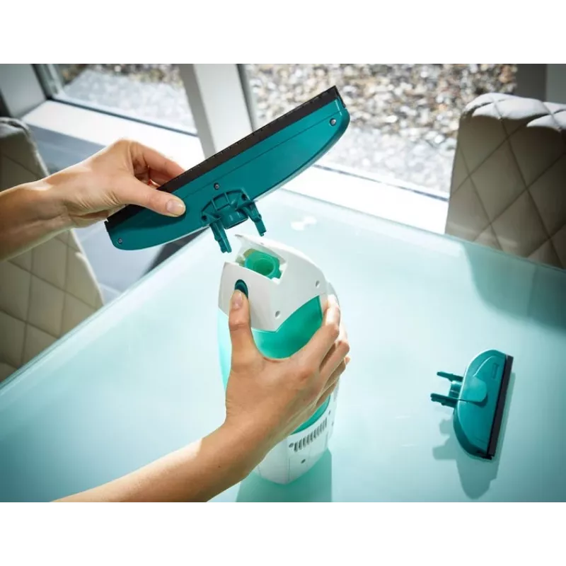 Leifheit okenný vysávač Glass Cleaner Dry&Clean s rukoväťou a stieracou kefou 51003
