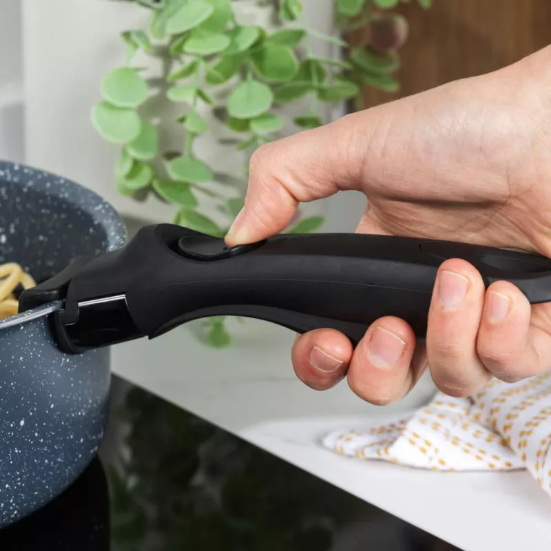 Rukoväť na panvicu Russell Hobbs RH03280EU7 Smart Clip – náhradná rukoväť na panvice a pokrievky