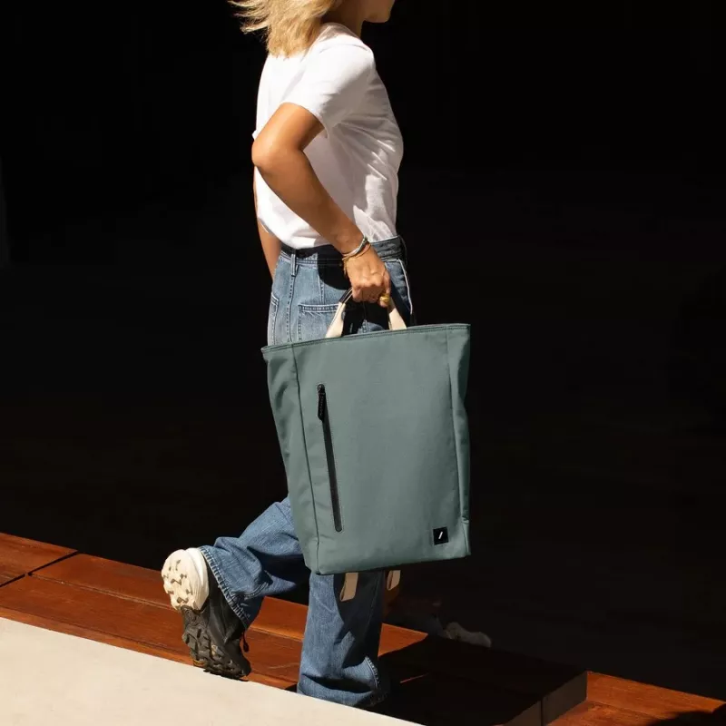 Ležérny batoh Native Union W.F.A Backpack zelený 100% recyklovaný PET