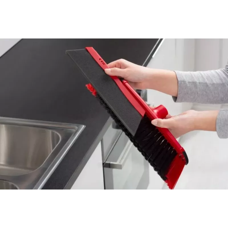 Metla na podlahu VILEDA 143703 s rúčkou, technopolymér, mäkké/tvrdé štetiny, interiér, 130 cm, červená