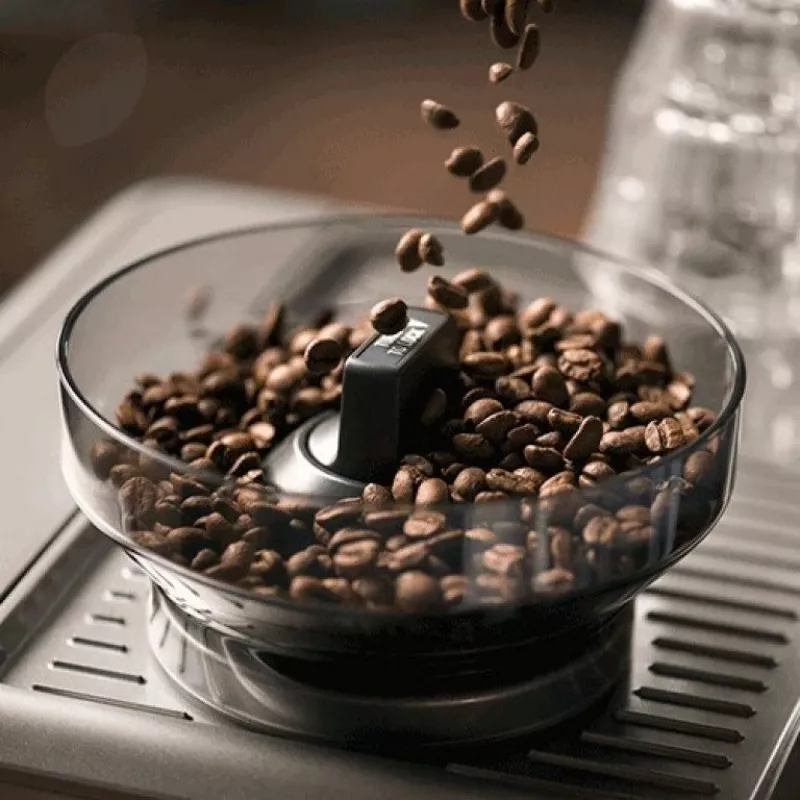 Sage Barista Touch plnoautomatický kávovar 2 L