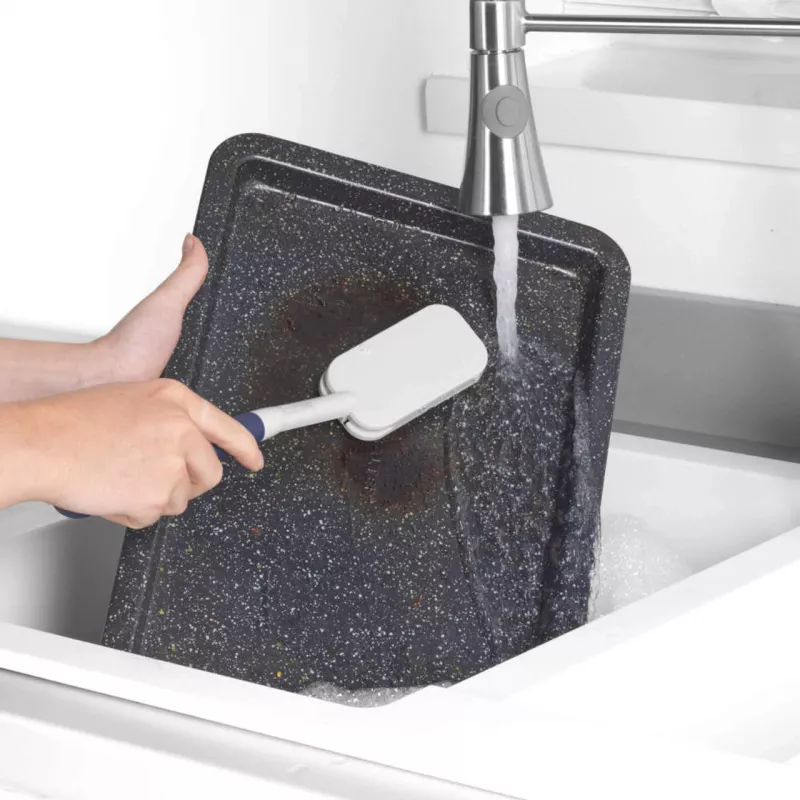 Umývacia kefa Beldray LA032814FEU7 Deep Clean guma, gumené štetiny, ergonomická rukoväť