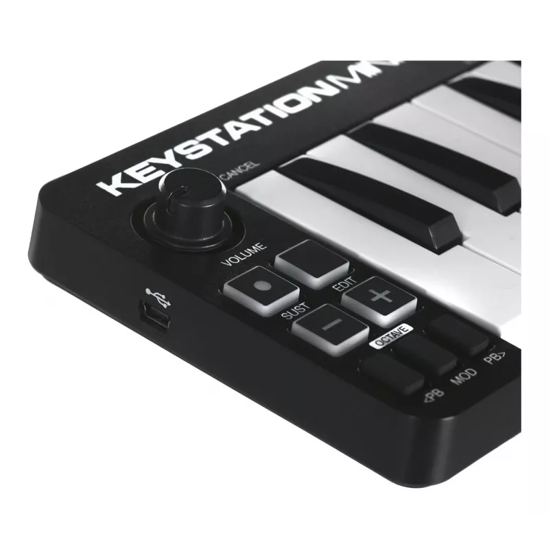 M-AUDIO Keystation Mini 32 MK3 MIDI klávesnica 32 klávesov USB čierna, biela