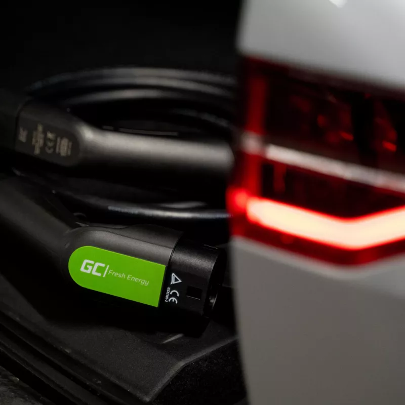 Nabíjací kábel pre elektrické vozidlá Green Cell EV13 čierny Typ 2 5m