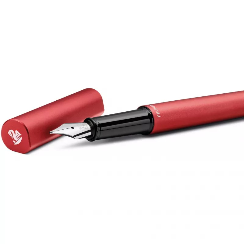 Pelikan plniace pero Ineo Elements P6 kovové puzdro ohnivo-červená (823685)