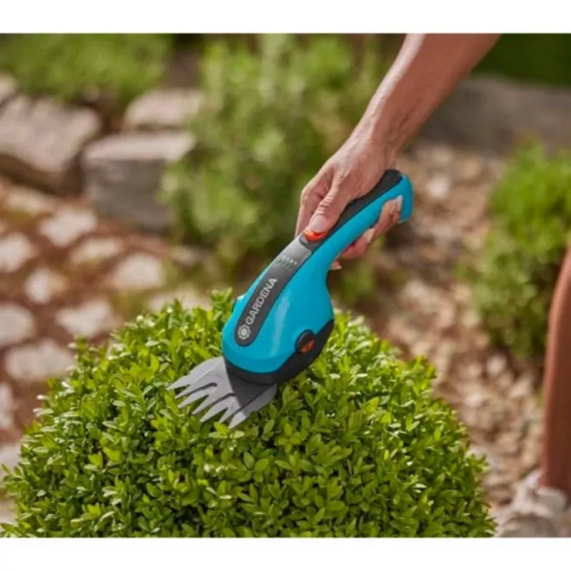 Nožnice na trávu GARDENA ClassicCut Li 3.6V Li‑ion 2,5Ah batéria bezdrôtové