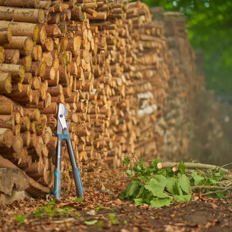Nožnice na konáre GARDENA EnergyCut Pro S, 60 cm rukoväť, sivá/tyrkysová