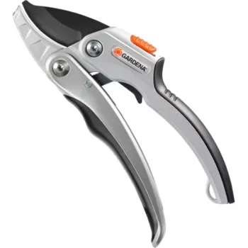 Záhradnícke nožnice s nákovou Gardena Comfort SmartCut 08798-20