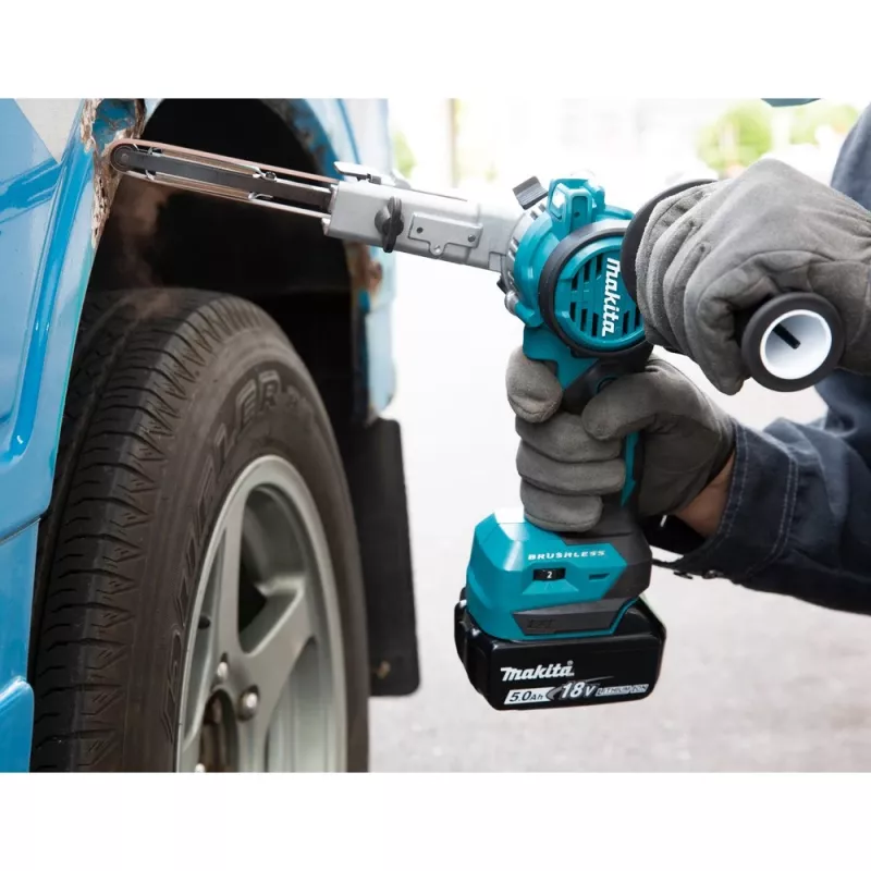 Makita DBS180Z akumulátorový pásový pilník, 18 V, čierna/modrá (bez akumulátora)