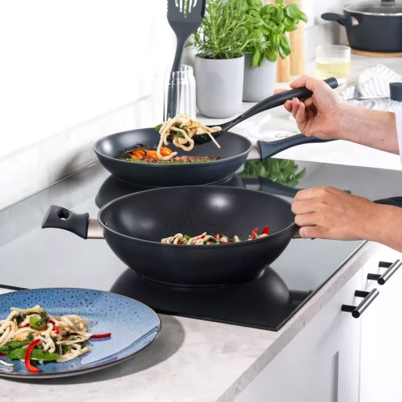 Wok Salter BW12267EU7 28 cm nepriľnavý povrch, vhodný na indukciu