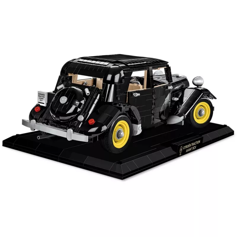 Citroen Traction Avant 11CV 1938 – Executive Edition, stavebná hračka mierka 1:12
