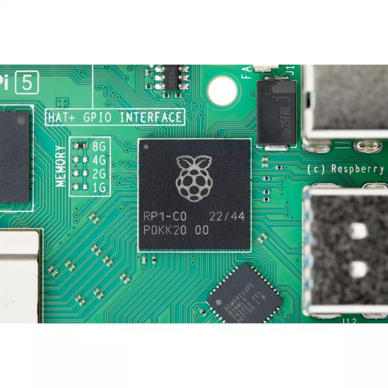 Jednodeskový počítač Raspberry Pi 5 vývojová doska — 2400 MHz Arm Cortex-A76, až do 16 GB LPDDR4x, MicroSD, USB 3.2, Wi‑Fi 5