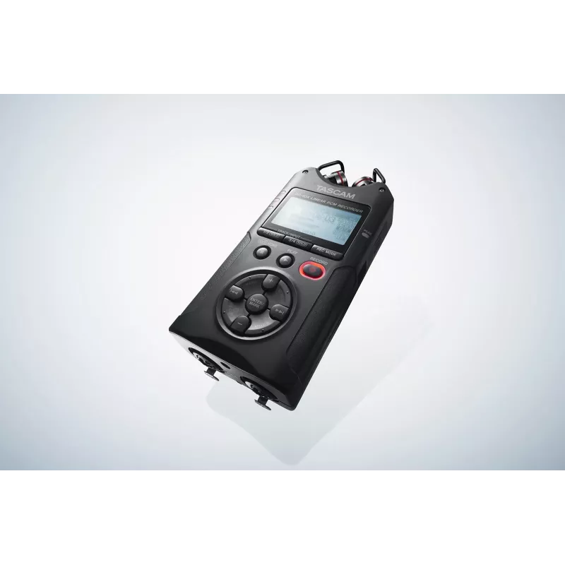 Tascam DR-40X - prenosný digitálny rekordér s USB rozhraním, 2 x stereo nahrávanie