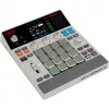 AKAI MPC SAMPLE - prenosný sampler/groovebox