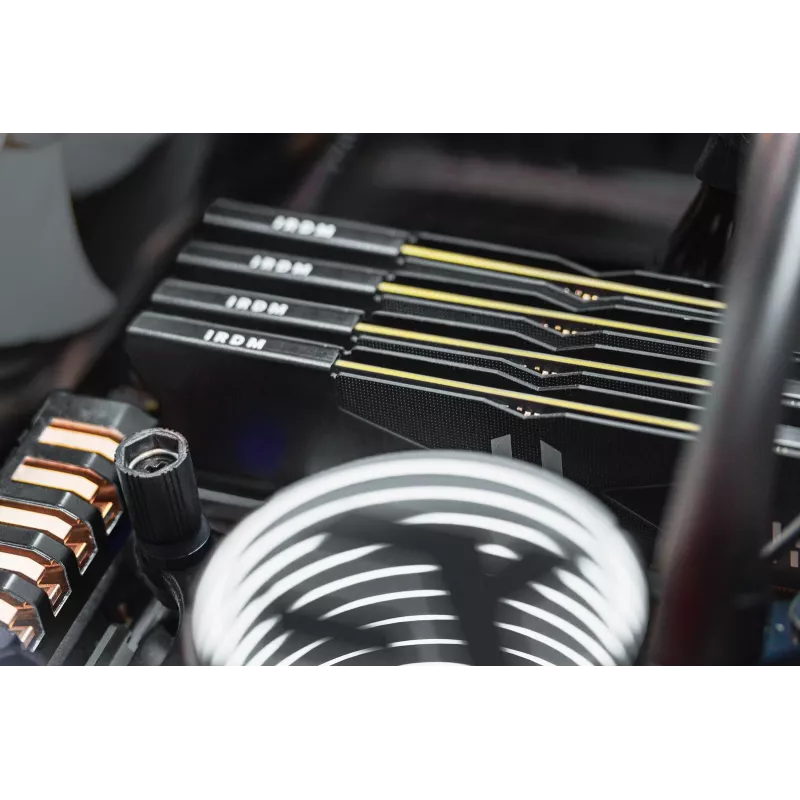Pamäť DDR5 IRDM 32GB(2*16GB)/8000 CL36 čierna