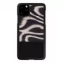 Puzdro na smartphone man and wood pre iPhone 11 Pro Max – leopardí vzor čierny