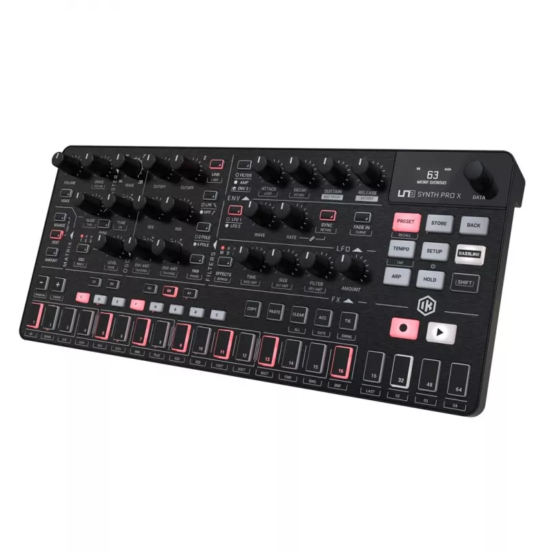 Analyzátor syntetizátor ik multimedia Uno Synth Pro X — 8-hlasová polyfónia, desktop modul