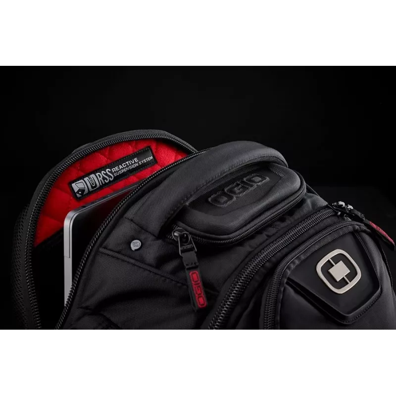 OGIO batoh RENEGADE RSS BLACK PINDOT P/N: 111071_317