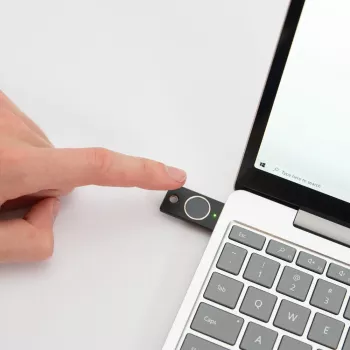 YubiKey C Bio FIDO Edition Yubico čierna autentifikácia bez hesla