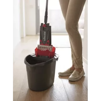 Vedro s vytláčaním mopu Vileda 157870 — čierna, 10 L, vhodné pre Ultramax & Ultramax XL, 380×300×380 mm