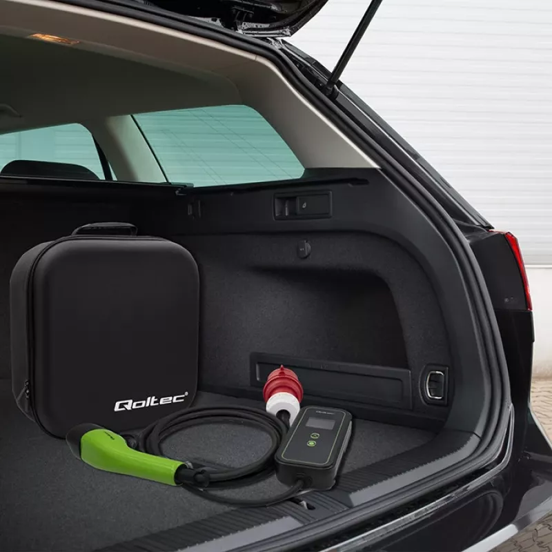 Qoltec mobilná nabíjačka pre elektromobily nastaviteľná 2v1 Type2 | 11kW | CEE 5 PIN | LCD | 3 fázy | prenosná | wallbox | 5m