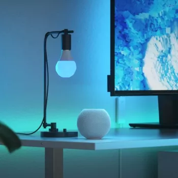 Inteligentná lampa Nanoleaf Essentials A60 900 lm 2700–6500 K E27 9 W RGBCW