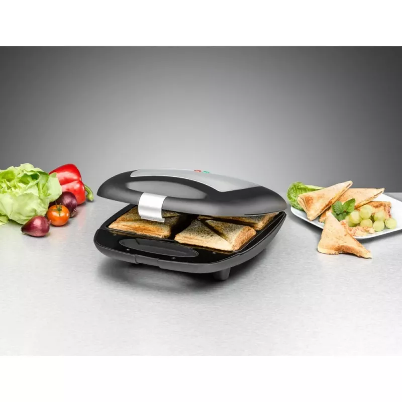 Sendvičovač Rommelsbacher ST 1410 — 4 sendviče, 1400 W, nepriľnavé platne, čierna/strieborná