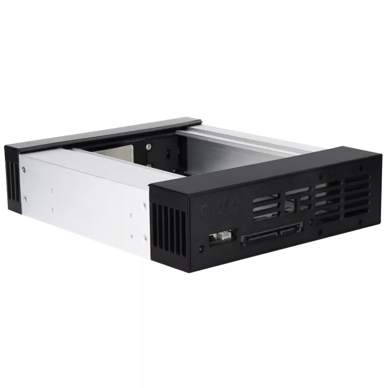 SilverStone FS301 - 13,3 cm (5,25 palca) - kôš na pamäťové disky - 3.5 palca - SATA - Serial Attached SCSI (SAS) - SAS - SATA - 3.5