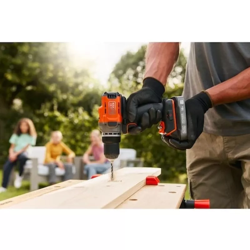 Akumulátorový skrutkovač Black & Decker BCD382XN 18V — kompaktný 18 V vŕtačka (bez batérie)