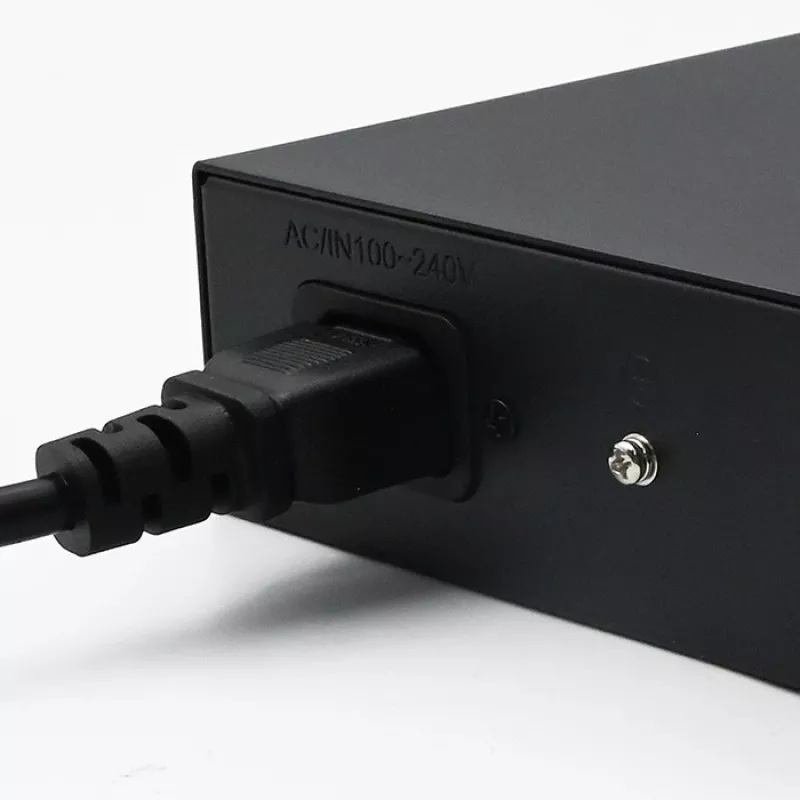 Sieťový switch QOLTEC 52292 — Gigabit Ethernet PoE, 16x RJ45, 2x RJ45 uplink, 2x SFP