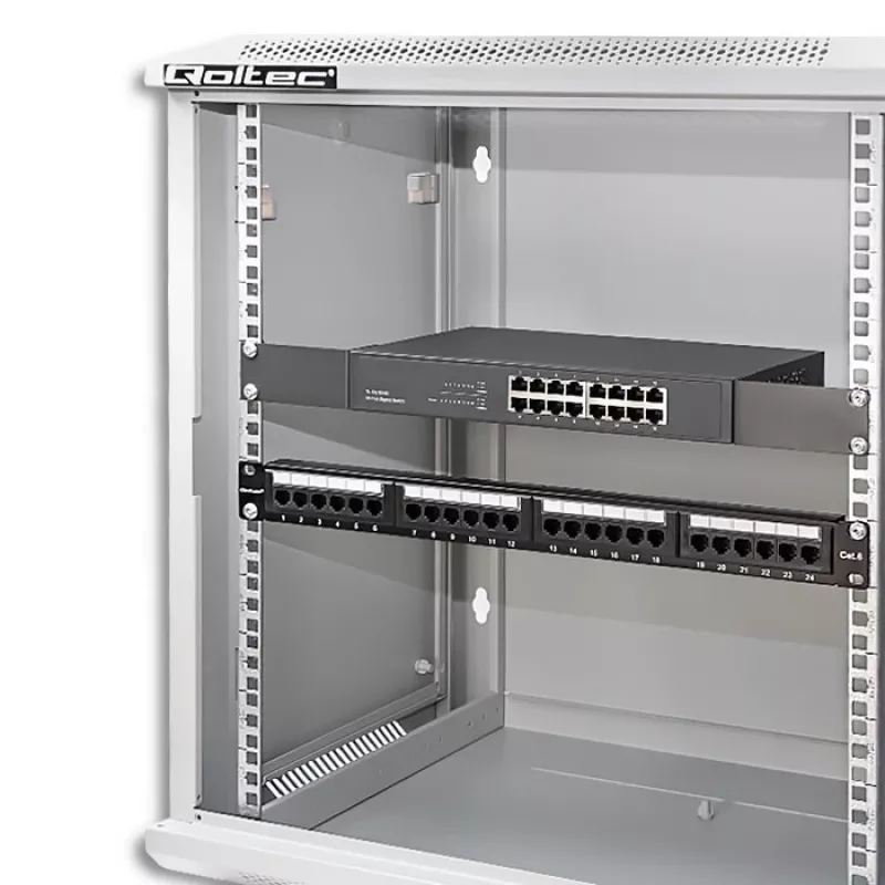 Rack skriňa QOLTEC 19-palcová 12U model 54485 — sieťová/serverová skriňa