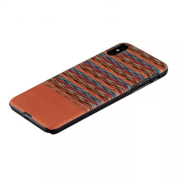 Puzdro na telefón man and wood pre iPhone X/XS — hnedý kárový vzor s čiernymi akcentmi