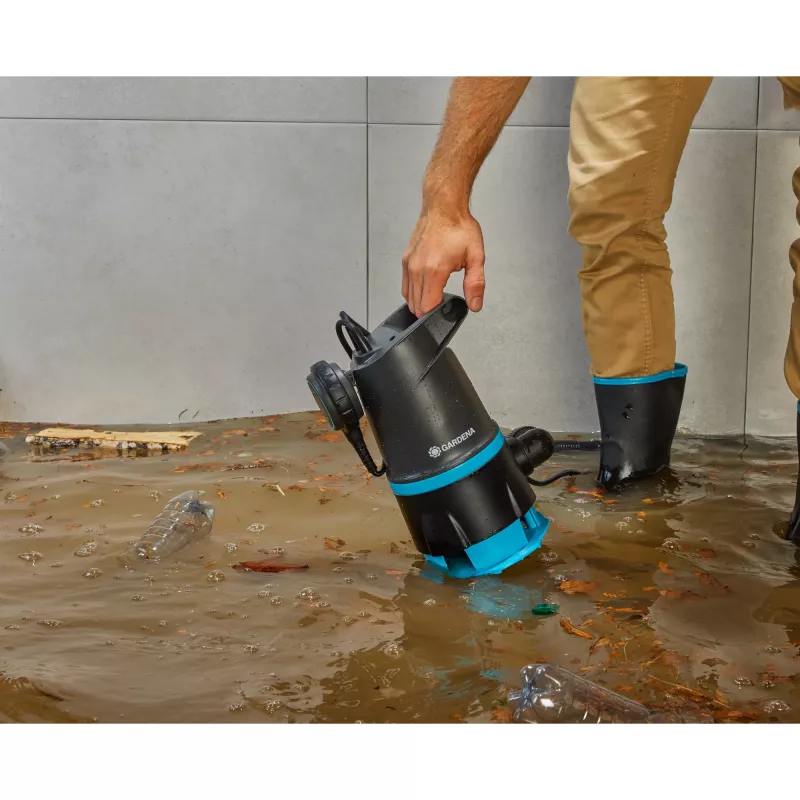 Ponorné čerpadlo GARDENA 09018-47 — 550 W motor na odstraňovanie a odvádzanie vody