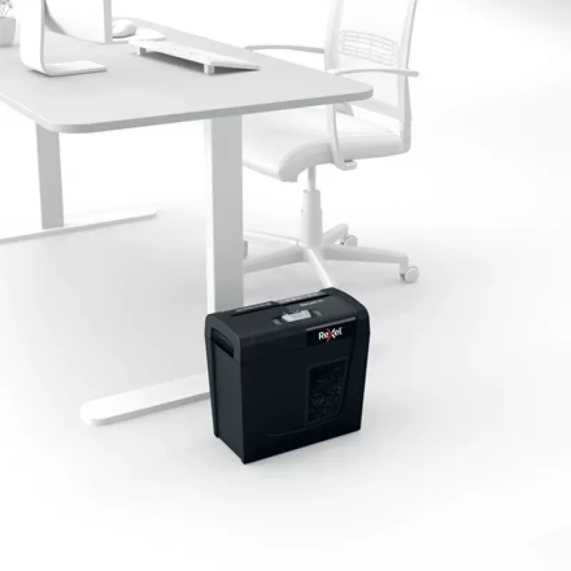 Rexel Secure X6 2020122EU skartovač papiera s krížovým rezom, P-4, 4x40 mm, 6 listov, kôš 10 l, 70 dB, čierny