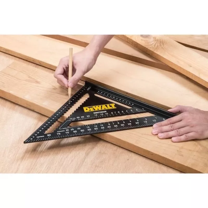 Pravítko DeWALT DWHT25228-0 300 mm hliník čierna žltá