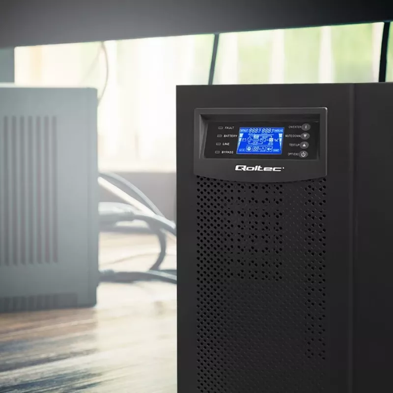 Qoltec 53982 online UPS s čistým sínusovým výstupom, 6 kVA / 4,8 kW, LCD, USB