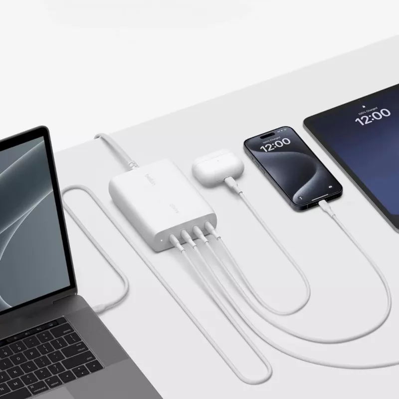 Belkin BoostCharge Pro 200 W 4-portová USB-C GaN nástenná nabíjačka, biela (WCH015VFWH)