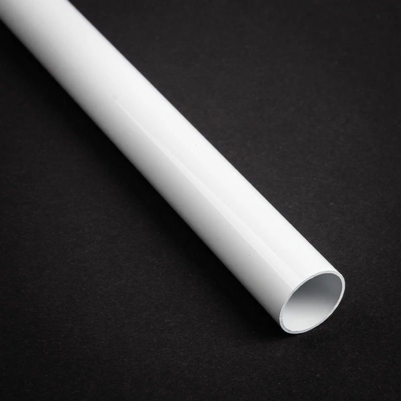Hardtubing Bitspower 16 mm AD zrazená mosadzná rúrka, 500 mm, biela lakovaná