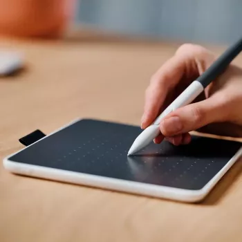 Grafický tablet Wacom Intuos One Medium 216 x 135 mm