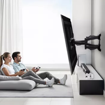 Nástenný držiak na TV MACLEAN MC-781 pre obrazovky 66–177,8 cm (26–70 palcov), naklápací -12–2°, VESA 100x100–400x400, max. nosnosť 45 kg, čierny