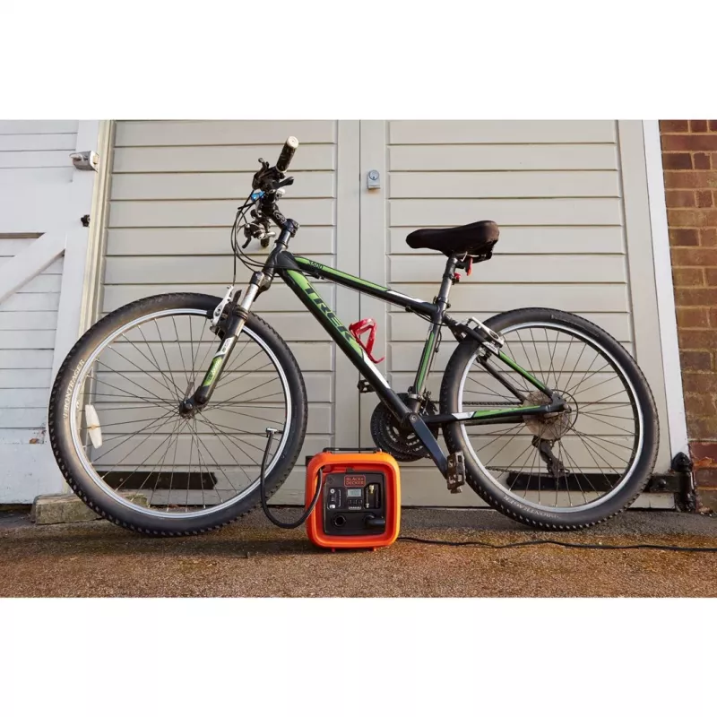 Black & Decker ASI400-XJ vzduchový kompresor 160 l/min