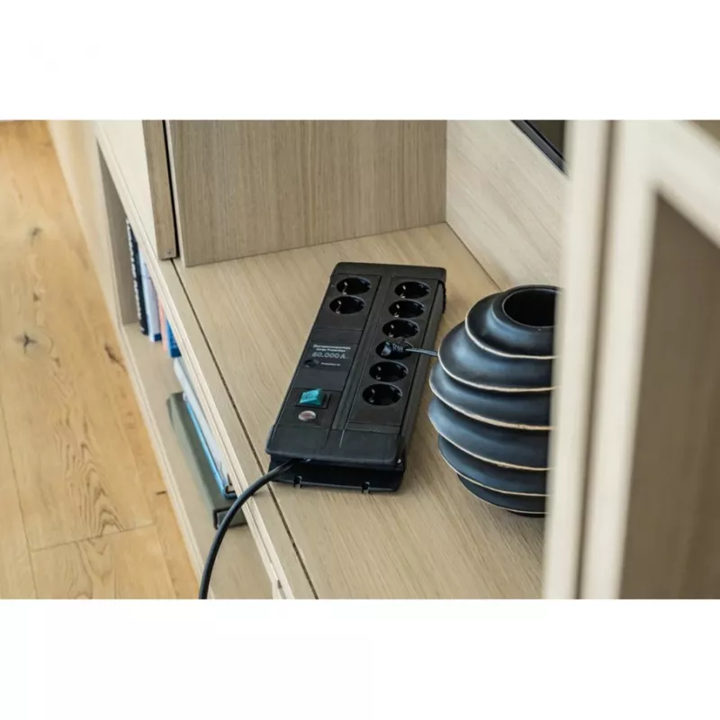 Predlžovací kábel Brennenstuhl 1256000678 3 m 8 AC zásuviek interiér čierny
