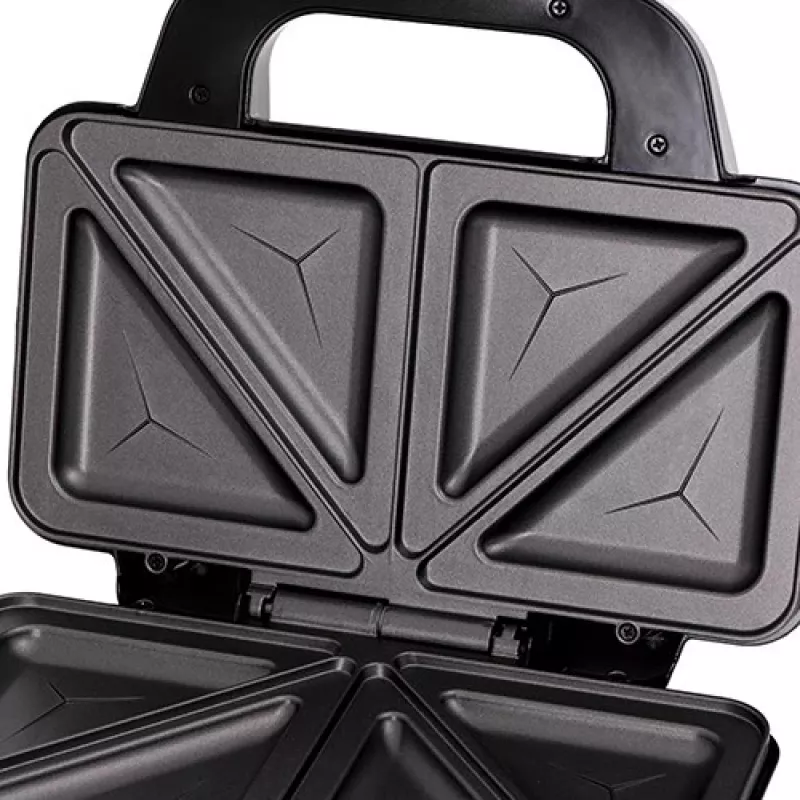 Sendvičovač Adler AD 3043, 1300 W, nepriľnavé platne, 2 sendviče, varná plocha 285 × 152 mm, čierny