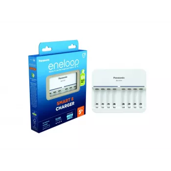 Interiérová nabíjačka Panasonic BQ-CC63 — nabíja 8 AA/AAA, 100–240 V, biela