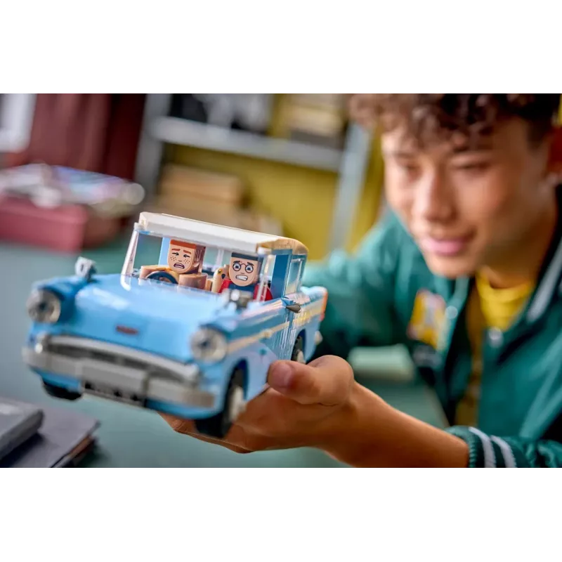 LEGO HARRY POTTER 76470 Začarovaný lietajúci Ford Anglia